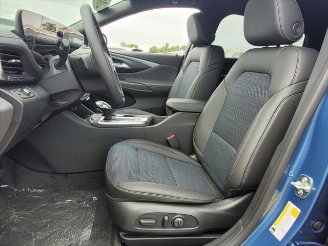 new 2025 Buick Envista car