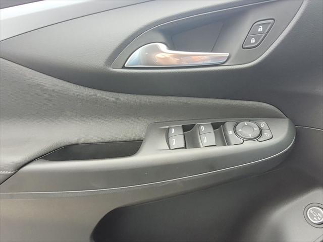 new 2025 Buick Envista car