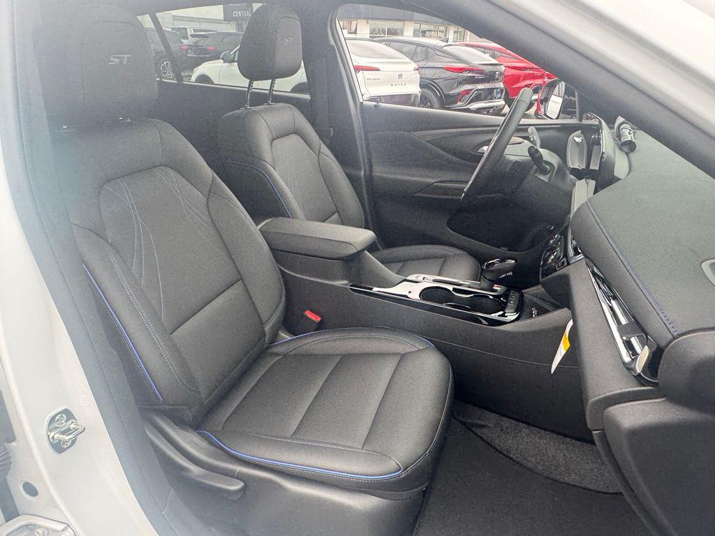 new 2026 Buick Envista car, priced at $29,512