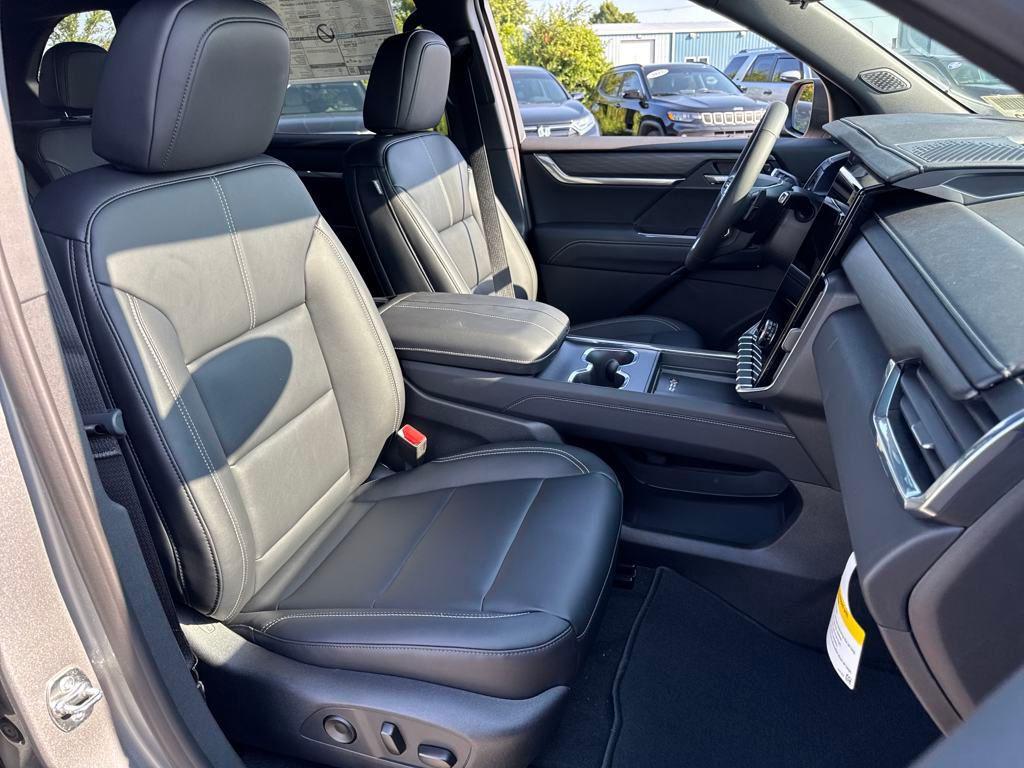 new 2026 GMC Acadia car, priced at $51,080