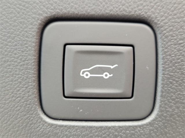 new 2025 Buick Envista car, priced at $30,755