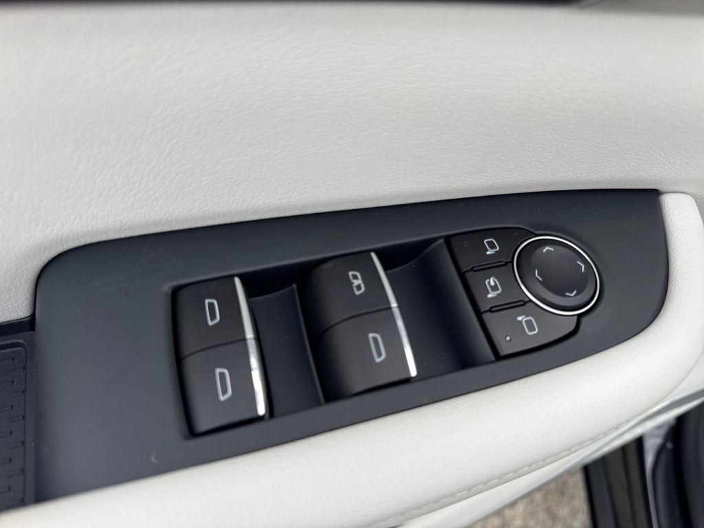 new 2026 Buick Enclave car, priced at $61,018