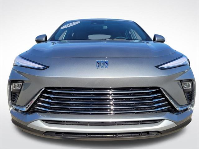 new 2025 Buick Envista car