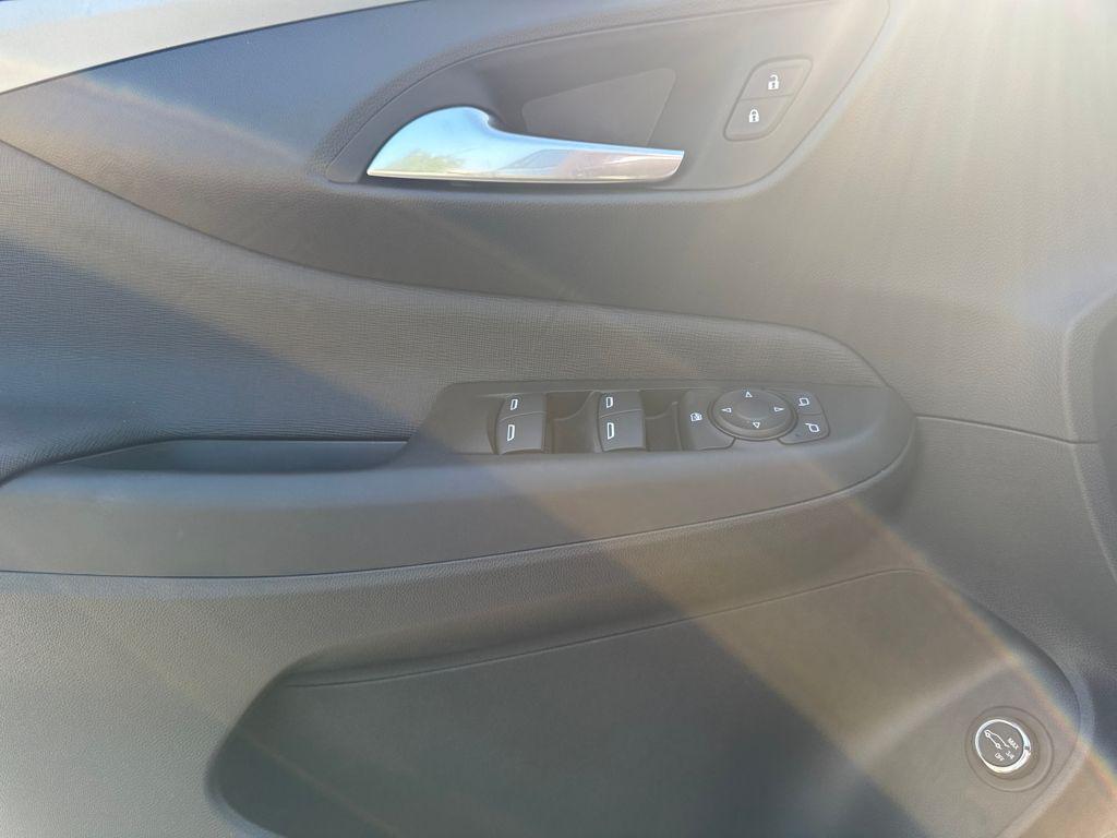 new 2025 Buick Envista car, priced at $26,798