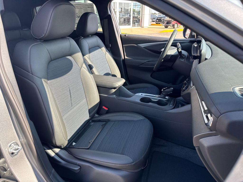 new 2026 Buick Envista car, priced at $28,715