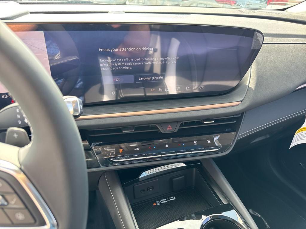 new 2025 Buick Envision car, priced at $41,298