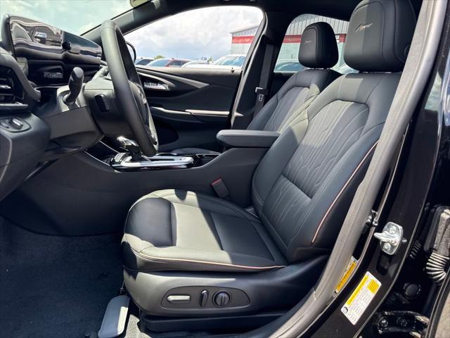 new 2025 Buick Envista car