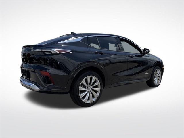 new 2025 Buick Envista car