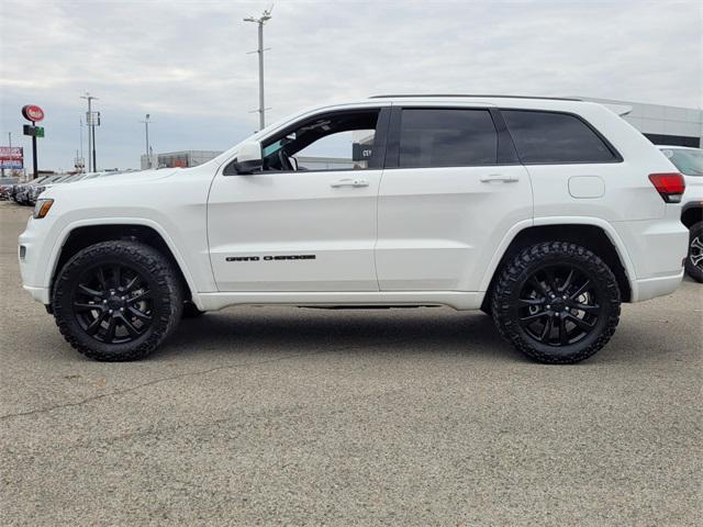 used 2017 Jeep Grand Cherokee car, priced at $20,997