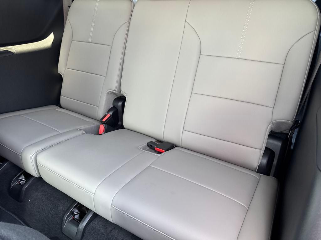new 2025 GMC Acadia car, priced at $51,343