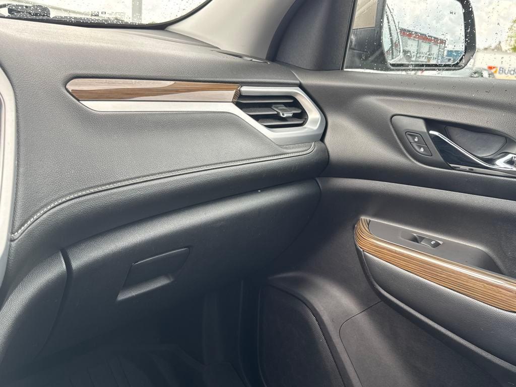 used 2022 GMC Acadia car, priced at $27,994