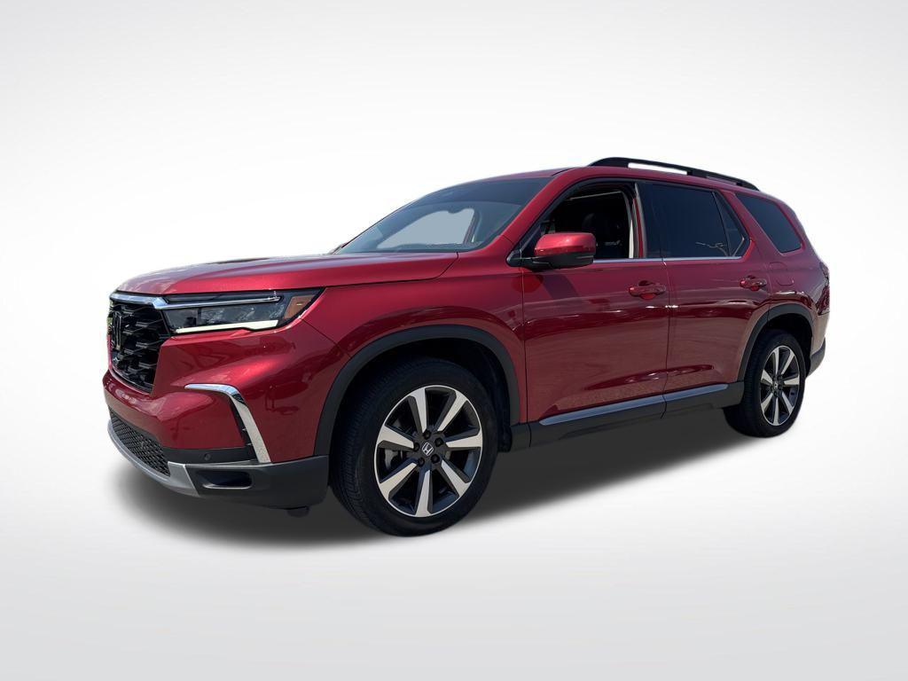 used 2023 Honda Pilot car, priced at $44,997