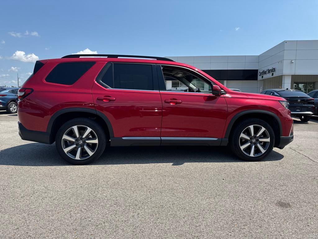 used 2023 Honda Pilot car, priced at $40,997