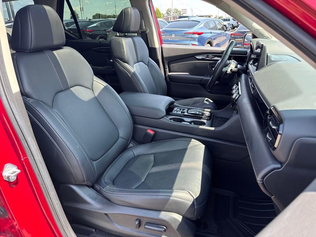 used 2023 Honda Pilot car, priced at $44,997