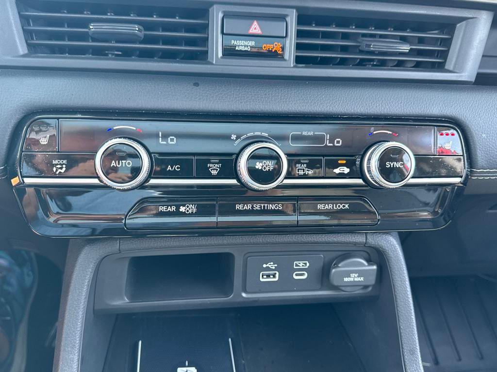 used 2023 Honda Pilot car, priced at $44,997