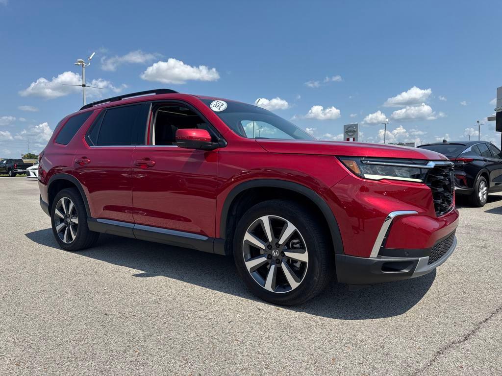 used 2023 Honda Pilot car, priced at $40,997