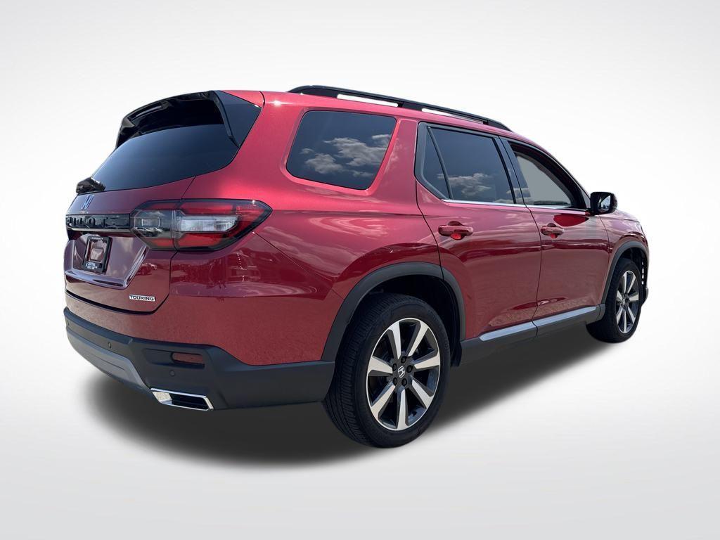 used 2023 Honda Pilot car, priced at $44,997