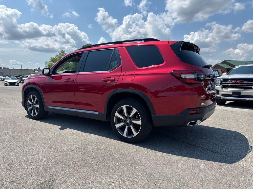 used 2023 Honda Pilot car, priced at $40,997