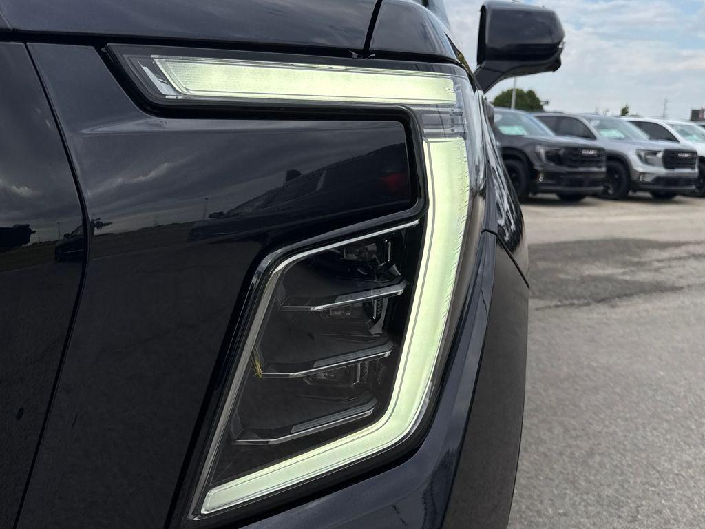 new 2025 GMC Yukon XL car, priced at $94,284