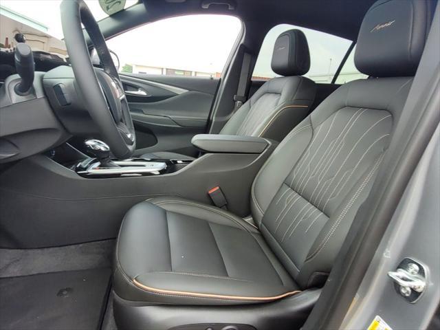 new 2025 Buick Envista car