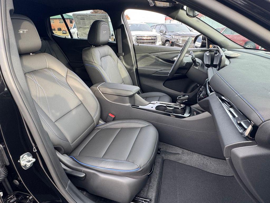 new 2026 Buick Envista car, priced at $29,512