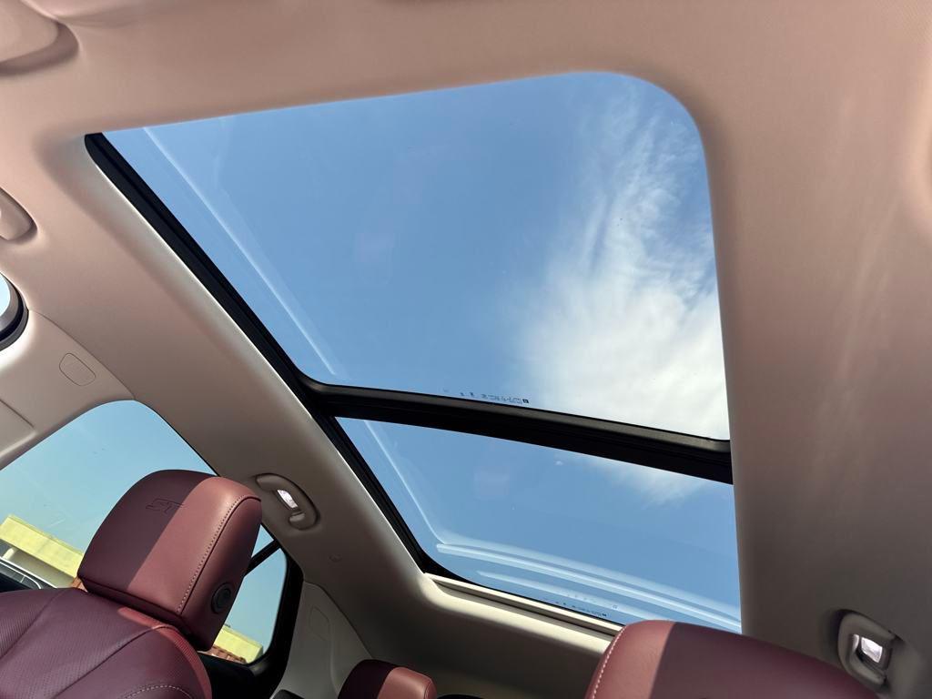 new 2025 Buick Envision car, priced at $40,511