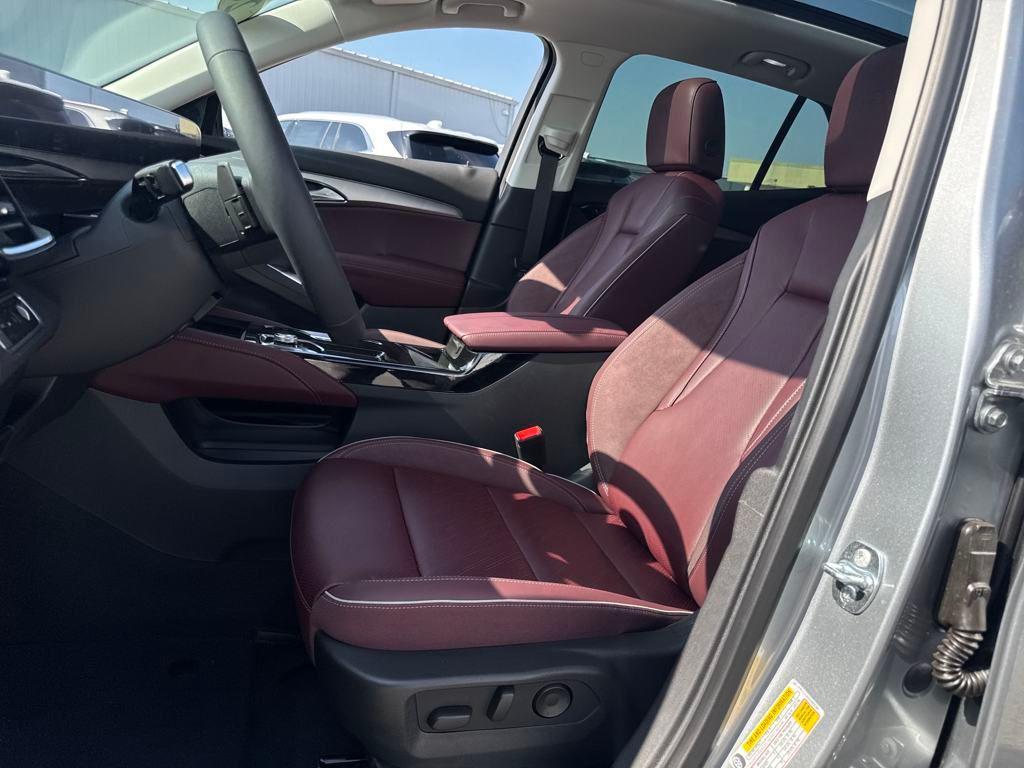 new 2025 Buick Envision car, priced at $40,511