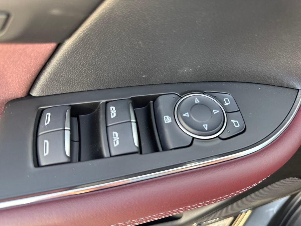 new 2025 Buick Envision car, priced at $40,511