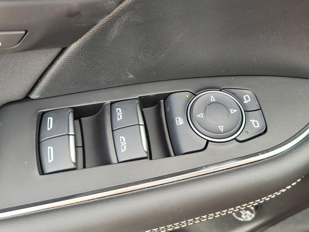 new 2025 Buick Envision car, priced at $40,236