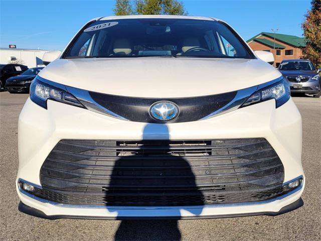 used 2021 Toyota Sienna car, priced at $37,997