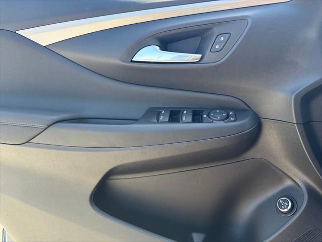 new 2025 Buick Envista car