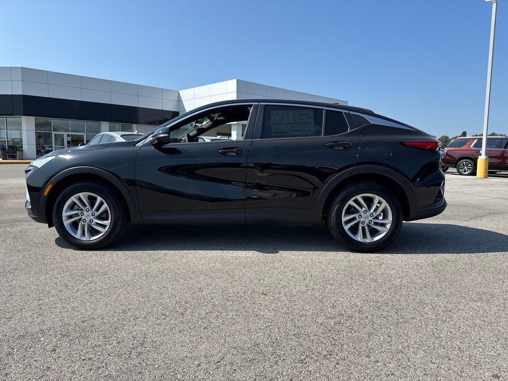 new 2025 Buick Envista car, priced at $25,682