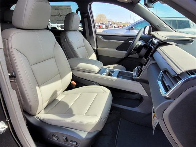 new 2025 GMC Acadia car, priced at $47,465