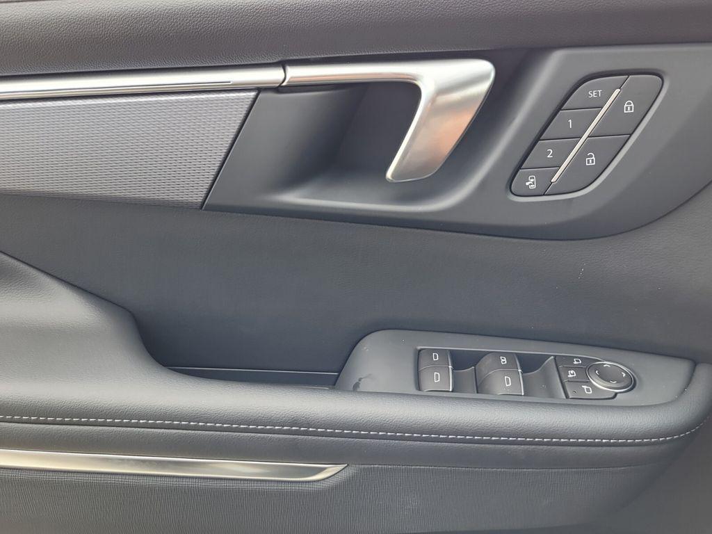 new 2025 Buick Enclave car, priced at $47,260