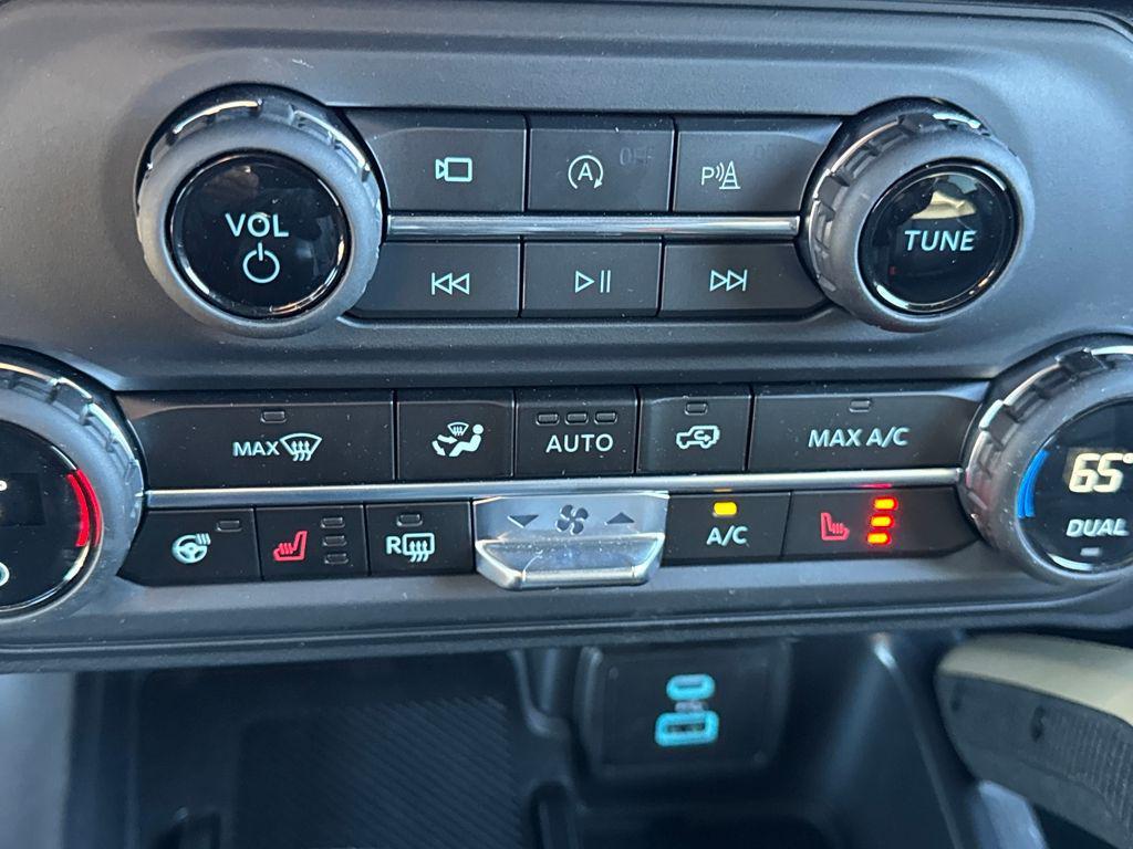 used 2025 Ford Bronco car, priced at $61,997