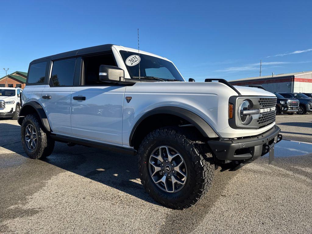used 2025 Ford Bronco car, priced at $61,997