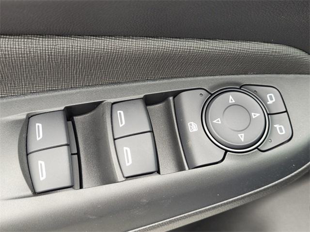 new 2025 Buick Envista car, priced at $32,225