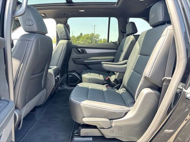 new 2025 Buick Enclave car