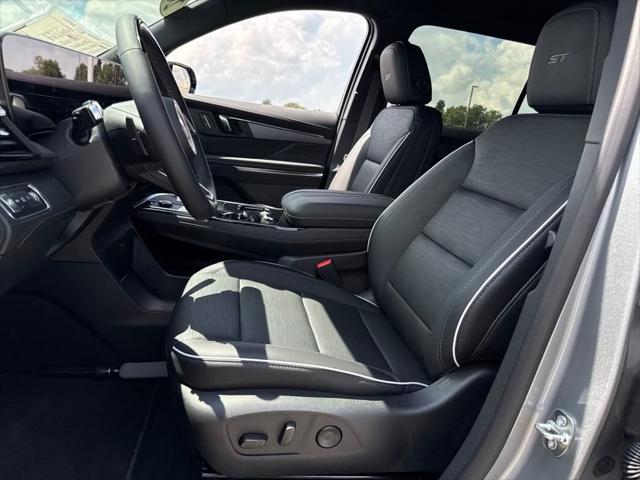 new 2025 Buick Enclave car, priced at $55,275