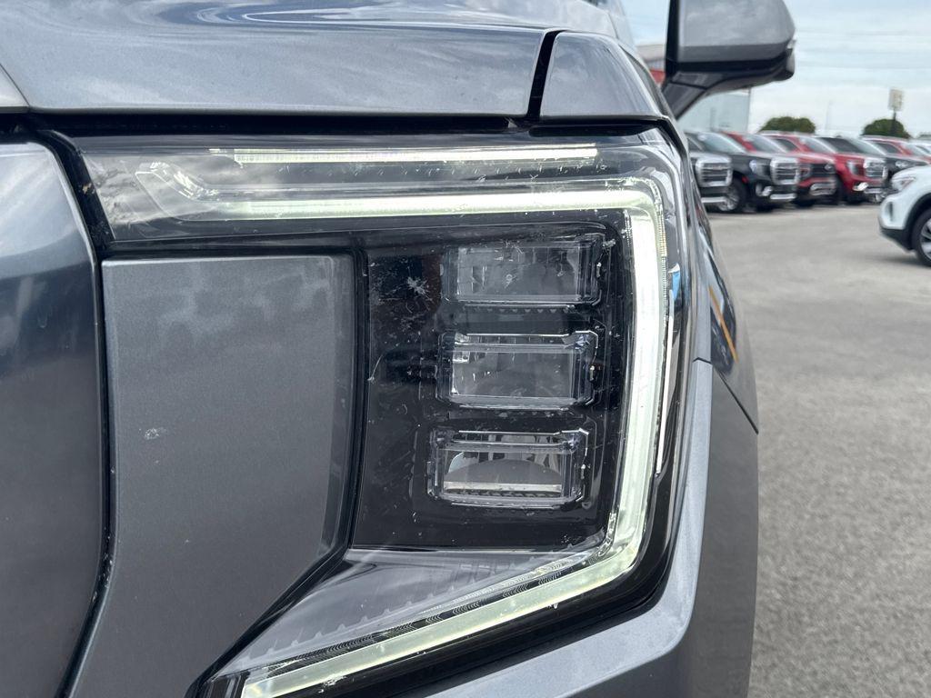 used 2021 GMC Yukon car, priced at $48,997