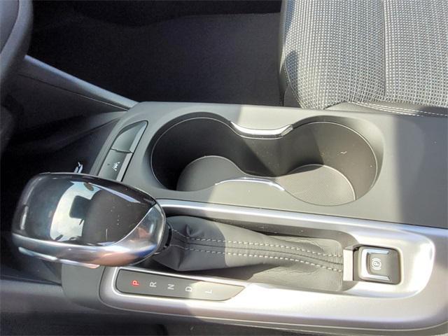 new 2025 Buick Envista car, priced at $27,619
