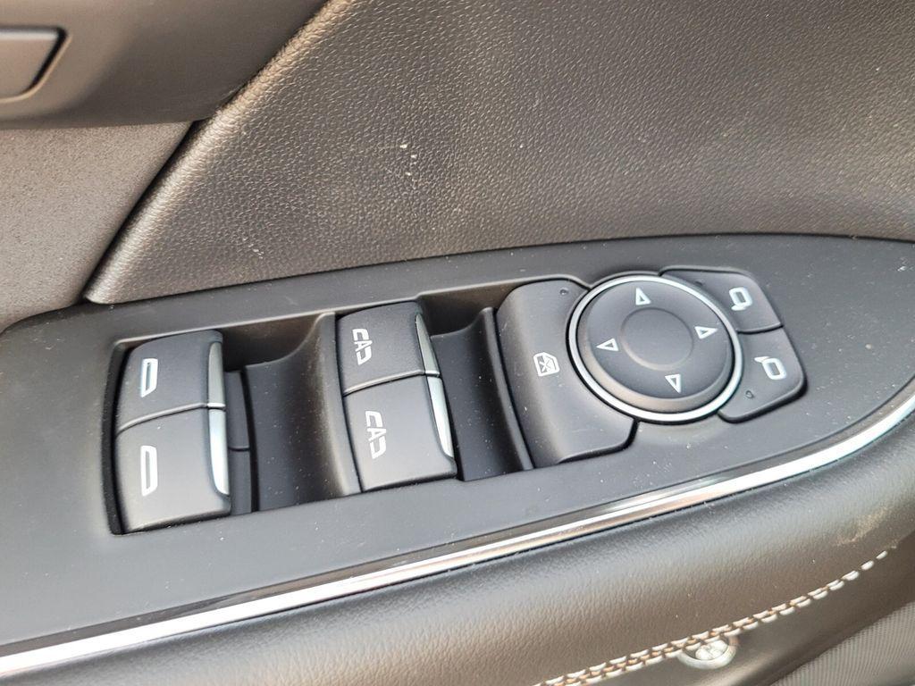 new 2025 Buick Envision car, priced at $40,746