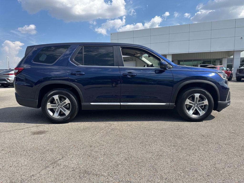 used 2025 Honda Pilot car, priced at $44,497