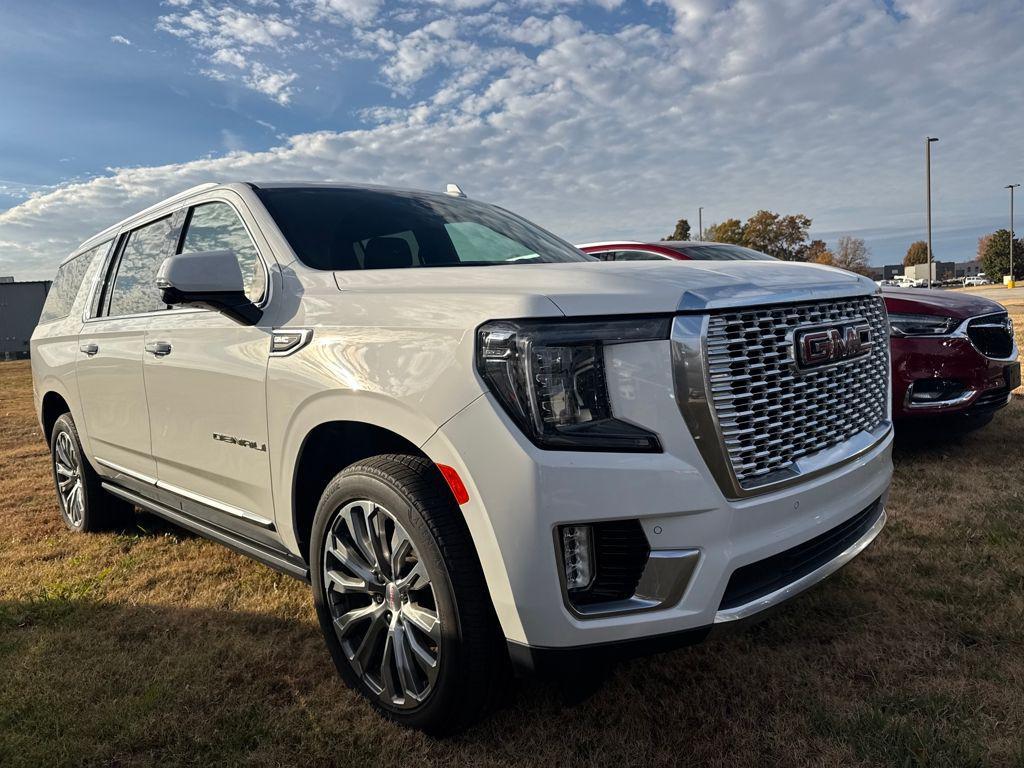 used 2022 GMC Yukon XL car, priced at $51,997