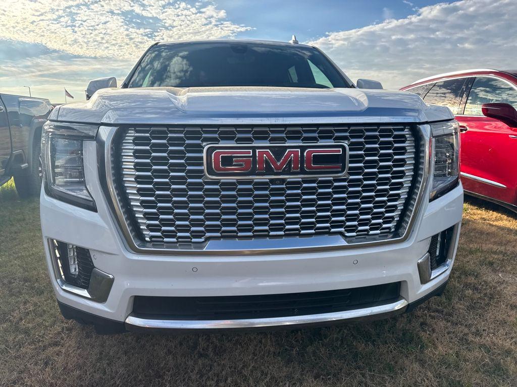 used 2022 GMC Yukon XL car, priced at $51,997