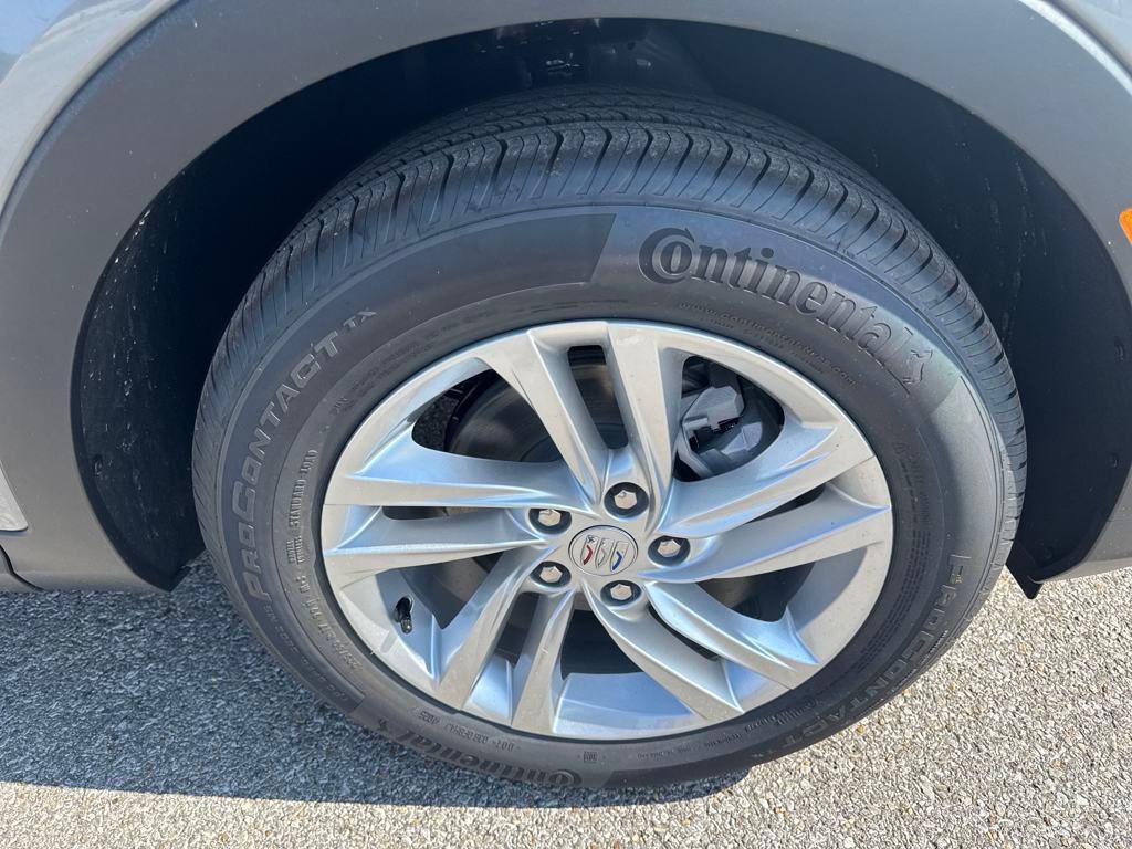 new 2025 Buick Envista car, priced at $26,798