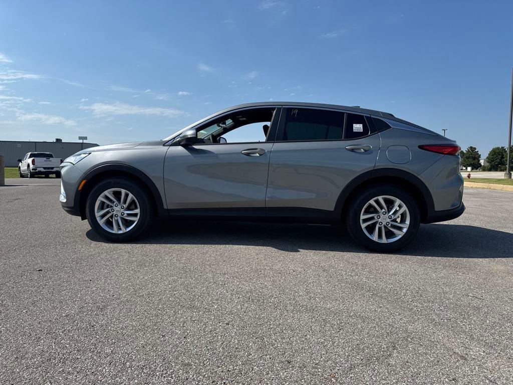 new 2025 Buick Envista car, priced at $26,798