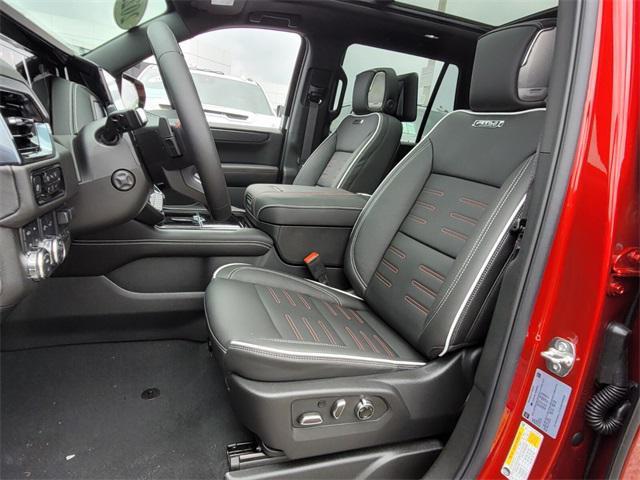 new 2025 GMC Yukon car, priced at $100,640