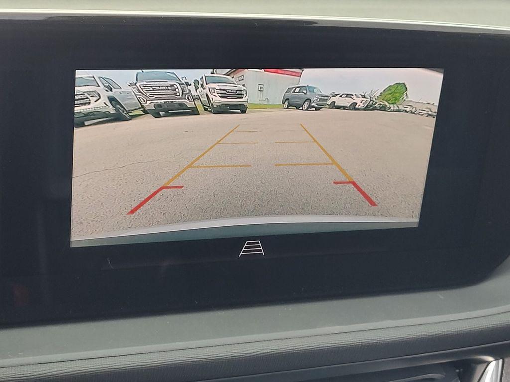 new 2025 Buick Envista car, priced at $26,989