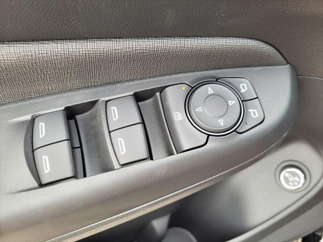 new 2025 Buick Envista car